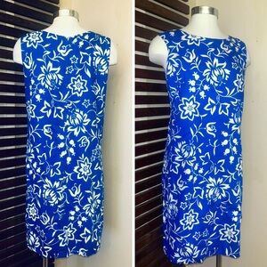 1960s Vintage Blue & White Floral Print Hawaiian Sleeveless Dress w/ Side Slits